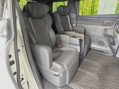 TOYOTA ALPHARD - 9