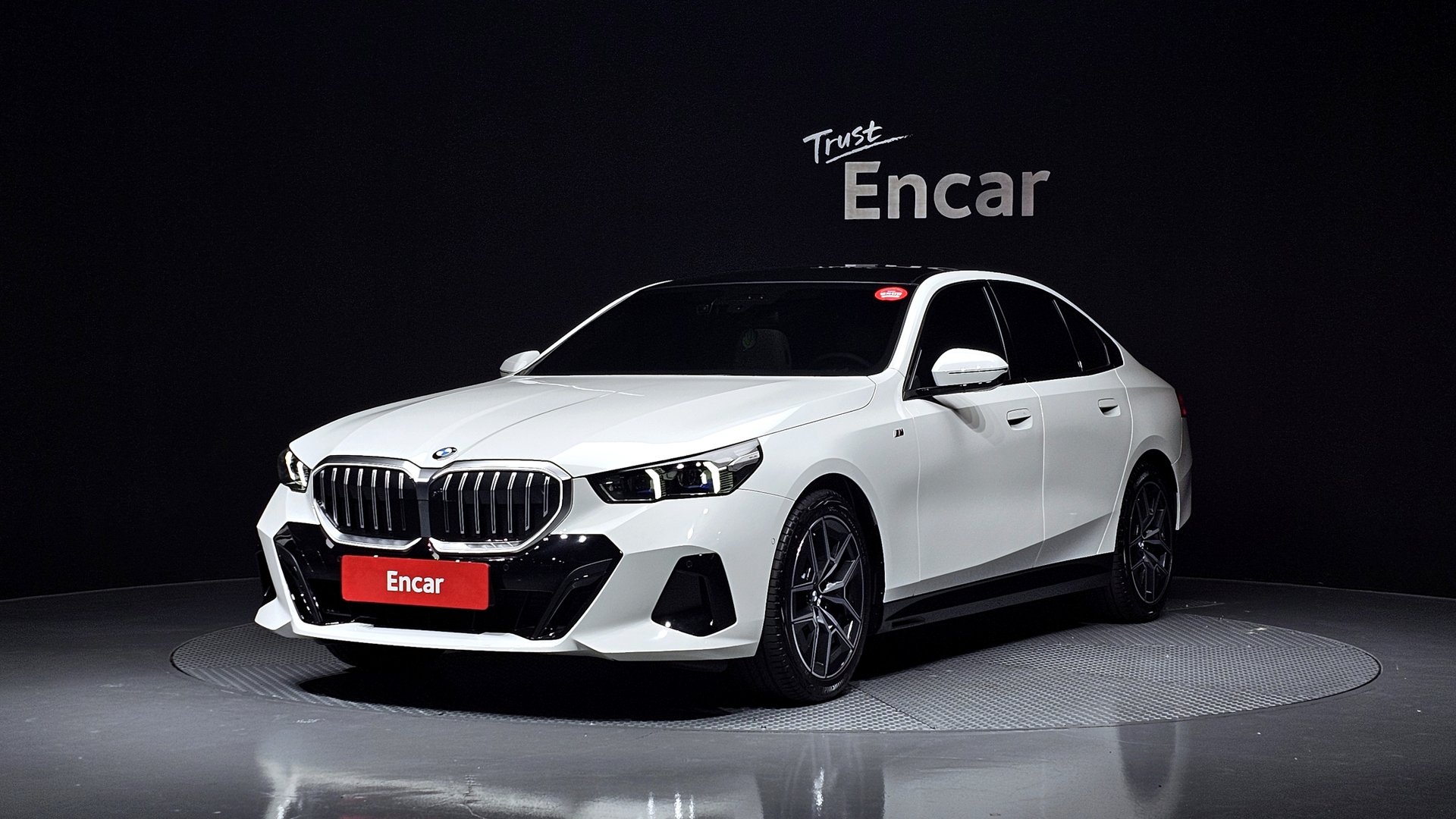 BMW 5 SERIES - View 1