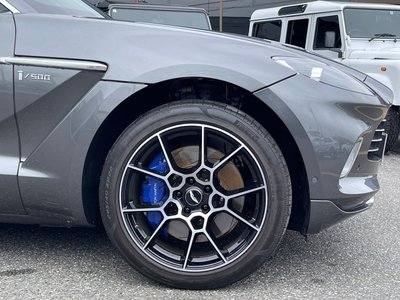 صورة 6 لـ 2021 Aston Martin DBX
