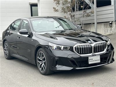 BMW 5 SERIES - 10