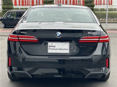 BMW 5 SERIES - 2