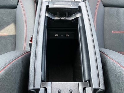 2025 Mercedes-BENZ GLA 缩略图 35