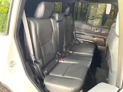 2024 Toyota LAND CRUISER 250 — миниатюра 11