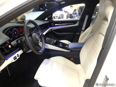 صورة 10 لـ 2024 Porsche PANAMERA