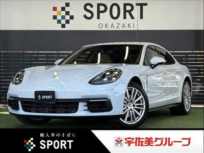 PORSCHE PANAMERA - 3