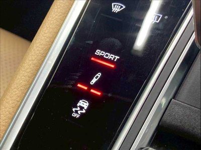 PORSCHE PANAMERA - 8