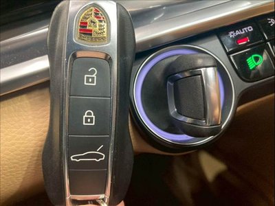 PORSCHE PANAMERA - 9