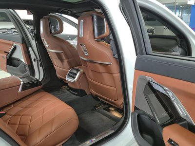 صورة مصغرة 12 لـ 2026 BMW 7 SERIES