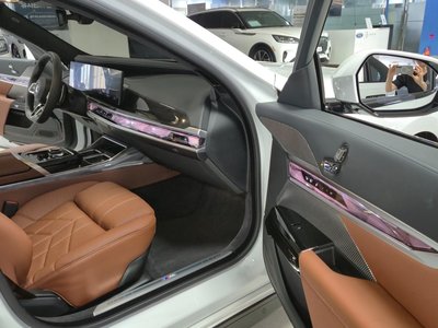 صورة مصغرة 13 لـ 2026 BMW 7 SERIES