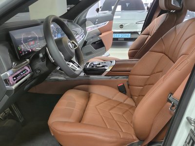 2026 BMW 7 SERIES photo 10