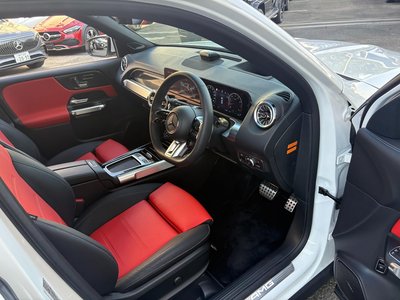 2025 Mercedes-BENZ GLB AMG 照片 3