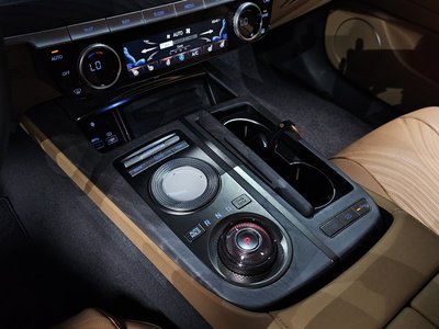 GENESIS G80 (RG3) - 9