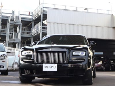 ROLLS-ROYCE GHOST