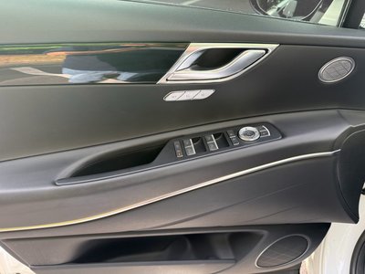 صورة 6 لـ 2023 Genesis GV80