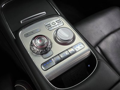 صورة 9 لـ 2022 Genesis G90 (RS4)