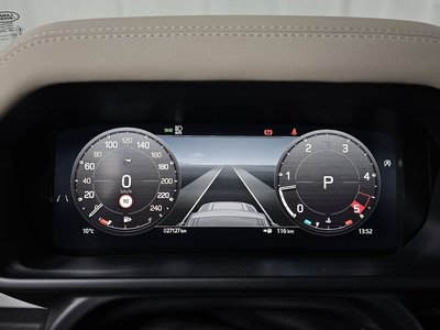 LAND ROVER DEFENDER - 8