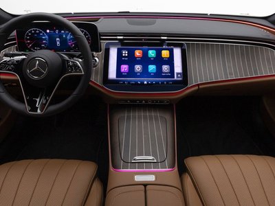 MERCEDES-BENZ E-CLASS - 4