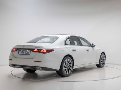 MERCEDES-BENZ E-CLASS - 5