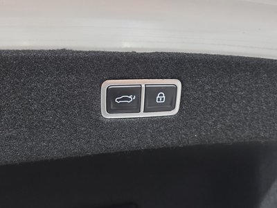 صورة مصغرة 37 لـ 2022 Genesis G90 (RS4)