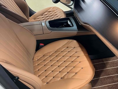 MERCEDES-BENZ E-CLASS - 4