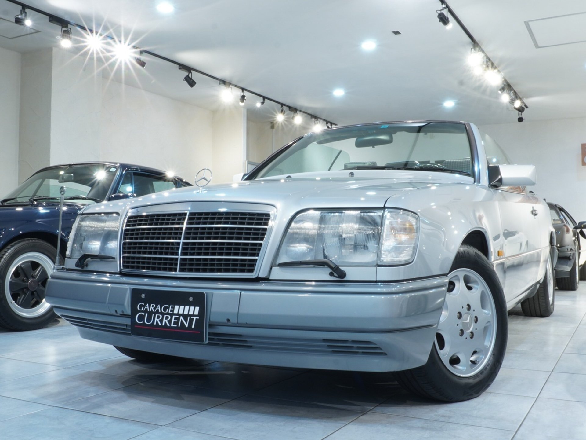 MERCEDES-BENZ E-CLASS - View 1