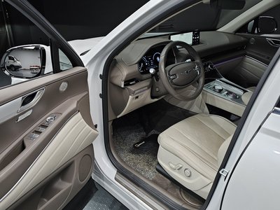 2023 Genesis GV80 photo 10