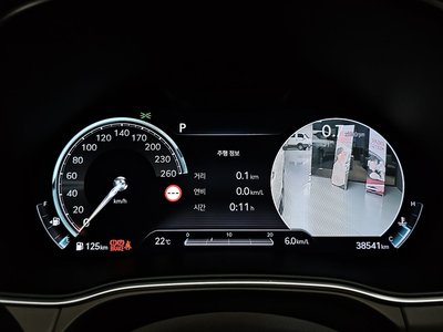 2023 Genesis GV80 photo 8