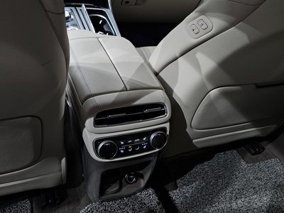 2023 Genesis GV80 — миниатюра 18