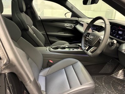 AUDI E-TRON GT QUATTRO - 6