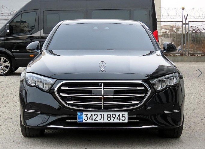 MERCEDES-BENZ E-CLASS - View 1