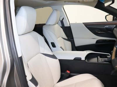 صورة مصغرة 23 لـ 2024 Lexus ES