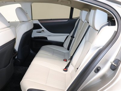 صورة مصغرة 27 لـ 2024 Lexus ES