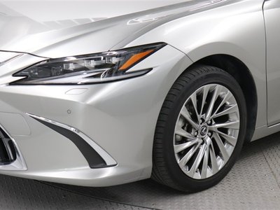 صورة مصغرة 21 لـ 2024 Lexus ES