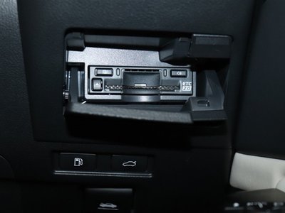 صورة مصغرة 12 لـ 2024 Lexus ES