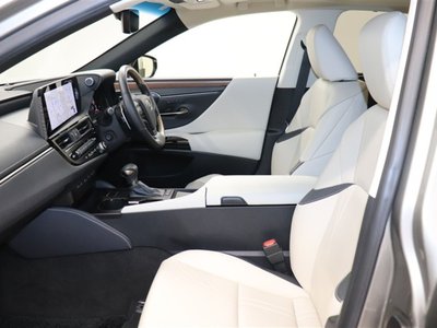 صورة مصغرة 25 لـ 2024 Lexus ES