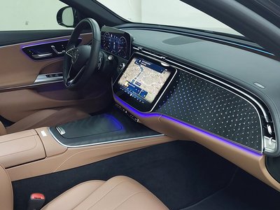 MERCEDES-BENZ E-CLASS - 9