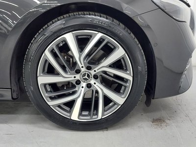 MERCEDES-BENZ E-CLASS - 6