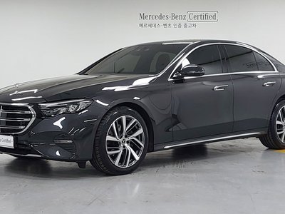 MERCEDES-BENZ E-CLASS - 1