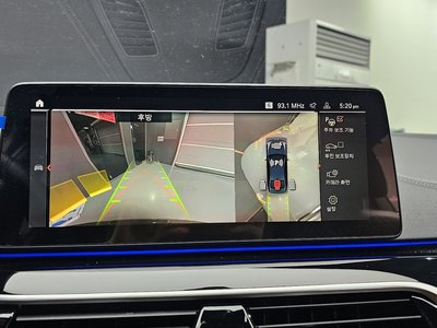 2023 BMW 5 SERIES — миниатюра 21