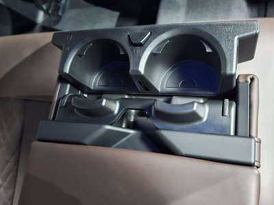 2023 BMW 5 SERIES — миниатюра 27
