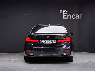 2023 BMW 5 SERIES 照片 3