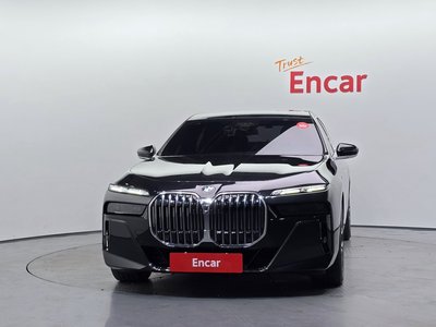 BMW 7 SERIES - 2