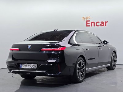 BMW 7 SERIES - 3