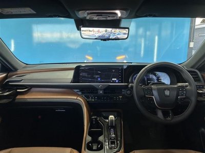 TOYOTA CROWN ESTATE - 6