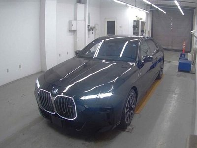 BMW I7 - 4