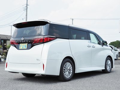 2023 Toyota ALPHARD — фото 5