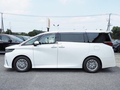 2023 Toyota ALPHARD — фото 8