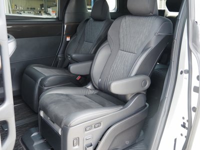 2023 Toyota ALPHARD — миниатюра 19