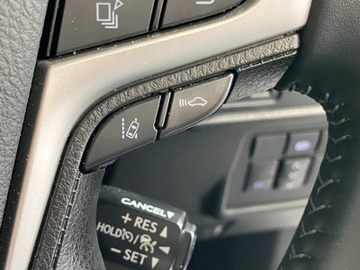 صورة مصغرة 24 لـ 2023 Toyota LAND CRUISER PRADO