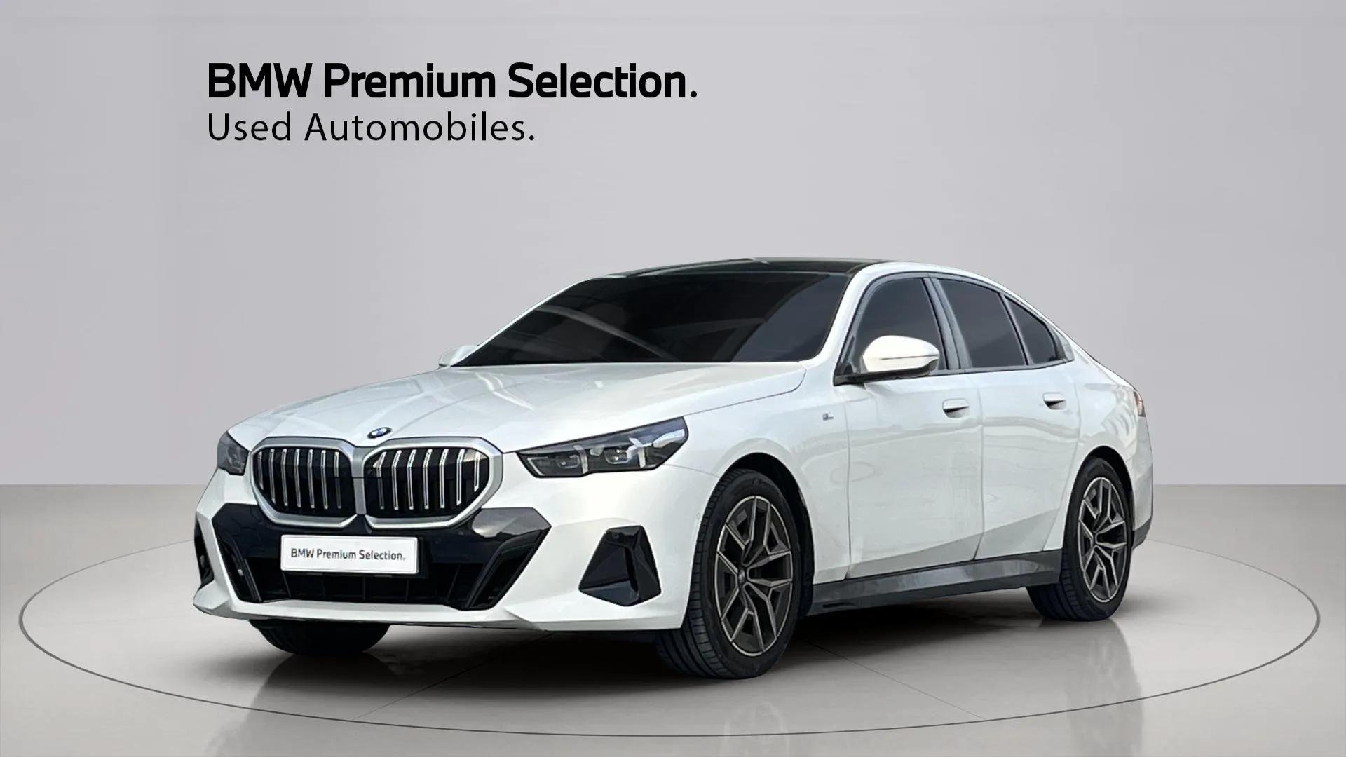 BMW 5 SERIES - View 1